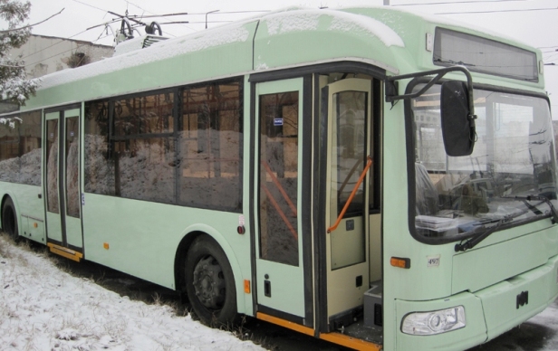 Теперь по Владикавказу будут бегать два вот таких новых троллейбуса.