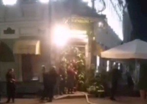 Во Владикавказе во время пожара из кафе на проспекте Мира эвакуировали 15 человек