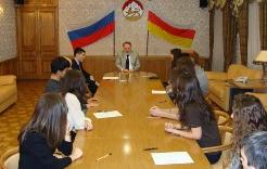 Вице-премьер Северной Осетии призвал студентов МГУ равняться на евреев