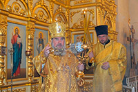 В Прощеное воскресенье архиепископ Зосима совершил литургию в Свято-Георгиевском кафедральном соборе