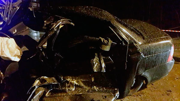 Водитель и пассажир «Лады Приоры» погибли в столкновении с грузовиком