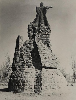 12-Памятник-Коста-БЕСЛАН-1а