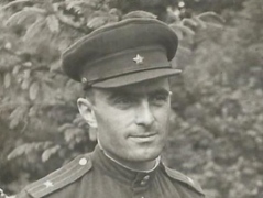 Спасал бойцов, стоял на страже здоровья жителей республики