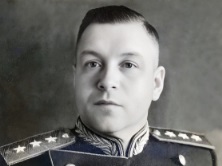 Защищал Смоленск, защищал Кавказ, бил врага в его логове